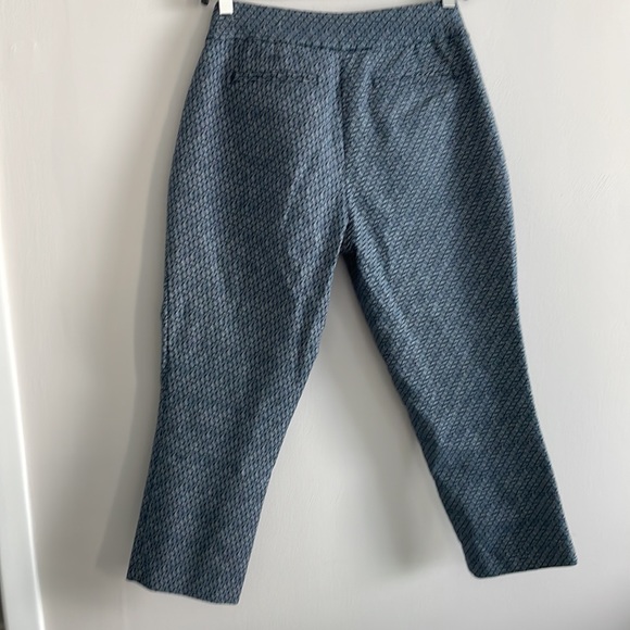 Ann Taylor Mid Rise Signature Straight Leg Printed Blue Stretch Cropped Pant - Picture 3 of 5